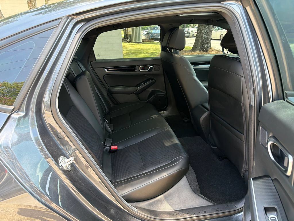 Used 2025 Honda Civic Sport image 16
