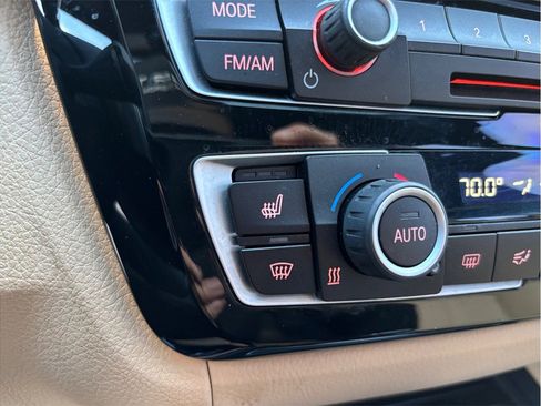 Used 2018 BMW 330i Sedan w/ Convenience Package image 28