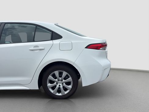 Used 2024 Toyota Corolla LE FWD image 30