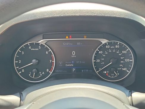 Used 2025 Nissan Altima 2.5 SV FWD image 18