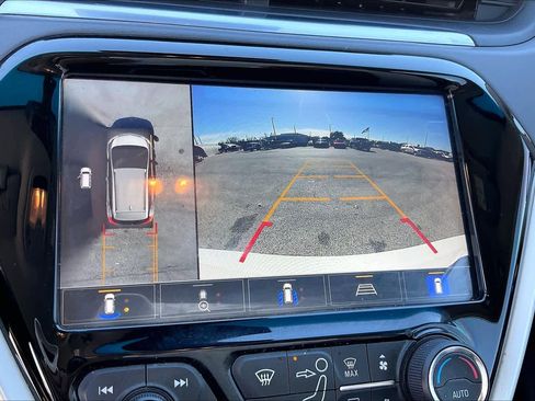 Used 2021 Chevrolet Bolt Premier w/ Infotainment Package image 26