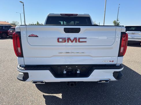 Used 2025 GMC Sierra 1500 AT4 w/ AT4 Premium Package AWD/4WD image 7