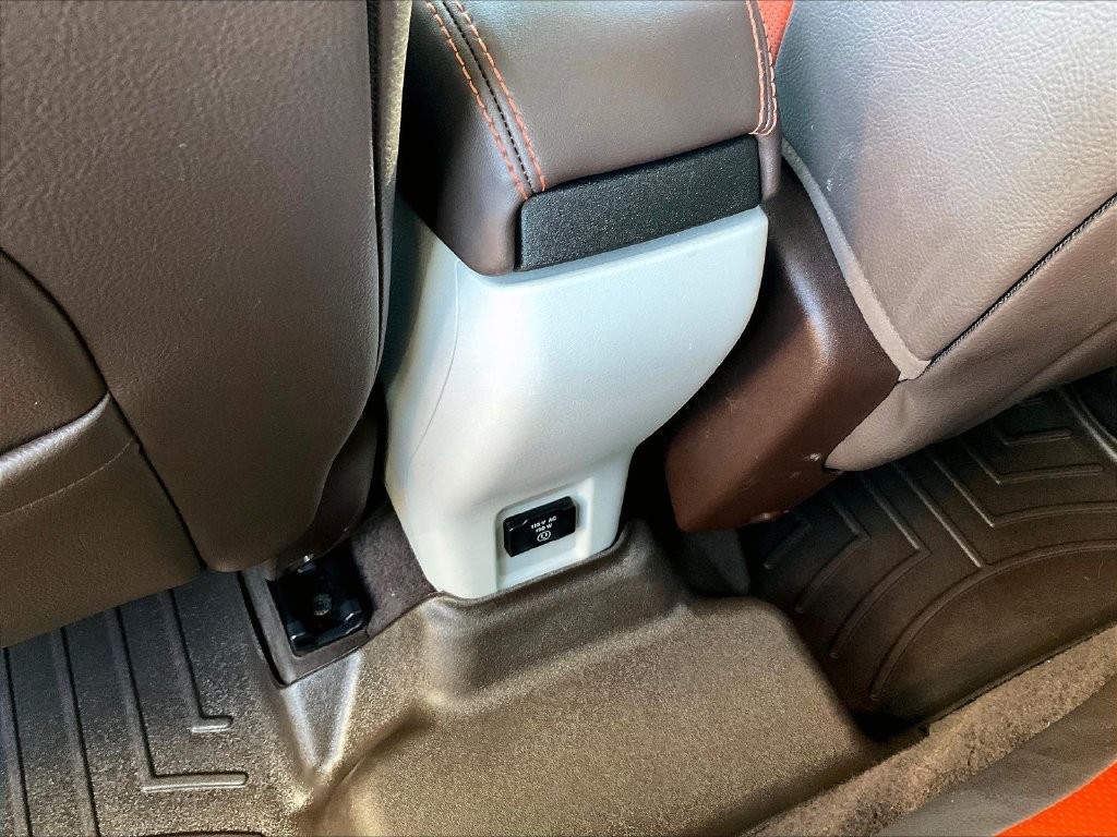 Used 2017 Jeep Renegade Limited AWD/4WD image 28