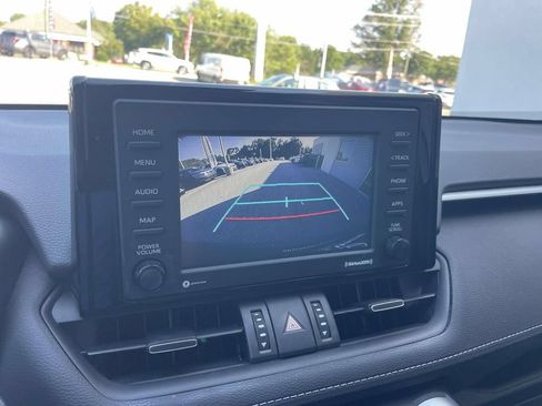 Used 2022 Toyota RAV4 XLE Premium FWD image 29