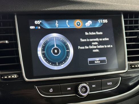 Used 2020 Buick Encore Preferred AWD/4WD image 19