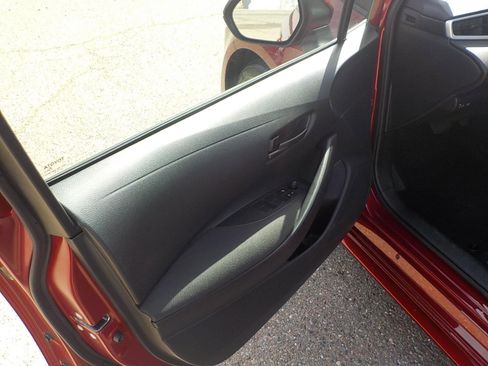 Used 2025 Toyota Corolla LE image 16