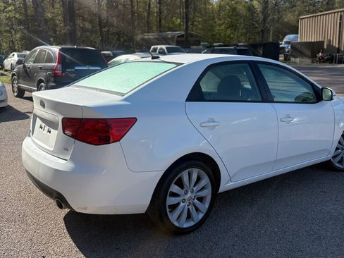 Used 2011 Kia Forte SX image 6