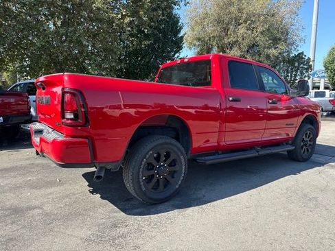 Used 2026 RAM 2500 Big Horn AWD/4WD image 3