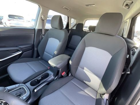 Used 2023 Kia Soul LX w/ LX Technology Package image 11