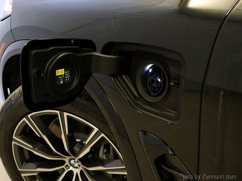 New 2026 BMW X5 xDrive50e w/ M Sport Package image 10