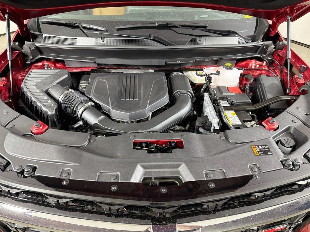 New 2027 Chevrolet Traverse Z71 w/ LPO, Floor Liner Package AWD/4WD image 27