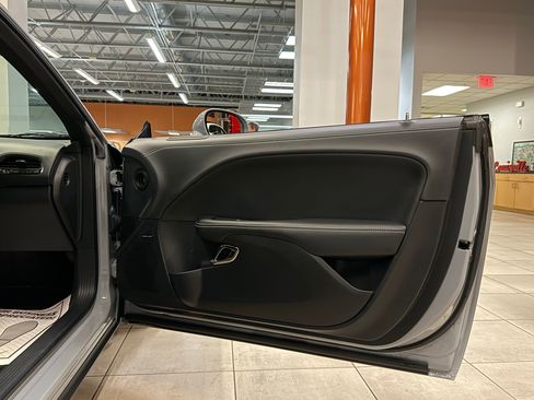 Used 2020 Dodge Challenger SRT Hellcat Redeye image 19