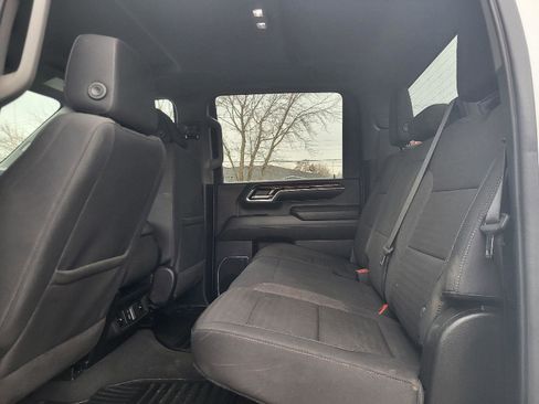 Used 2024 GMC Sierra 2500 SLE w/ SLE Value Package; image 10