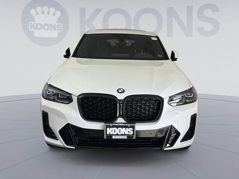 Used 2025 BMW X4 xDrive30i w/ Premium Package image 11