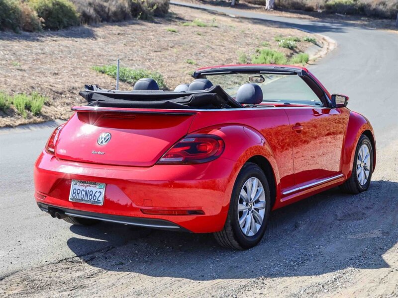 Used 2018 Volkswagen Beetle 2.0T S FWD image 2
