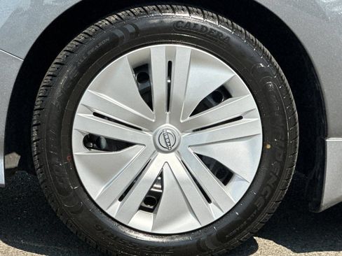 Certified 2025 Nissan Leaf S FWD image 32