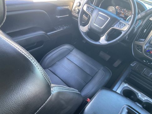 Used 2017 GMC Sierra 3500 Denali w/ Duramax Plus Package image 15