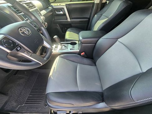 Used 2022 Toyota 4Runner SR5 Premium w/ Moonroof Package image 16