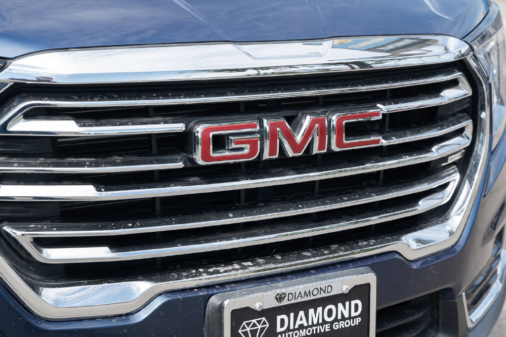 Used 2023 GMC Terrain SLT AWD/4WD image 10