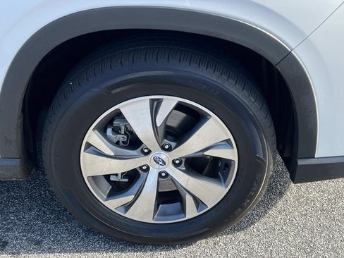 Certified 2024 Subaru Ascent Premium w/ Convenience Package image 12