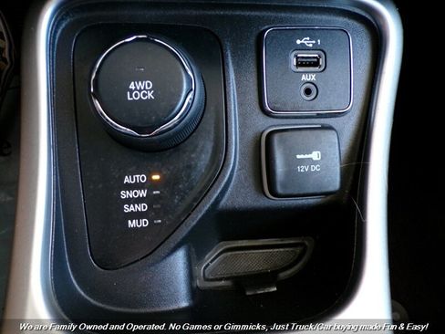 Used 2019 Jeep Compass Sport w/ Tech Group AWD/4WD image 36