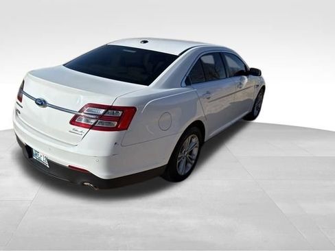 Used 2016 Ford Taurus SEL FWD image 3