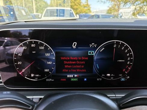 Used 2025 Mercedes-Benz GLE 450e 4MATIC image 31