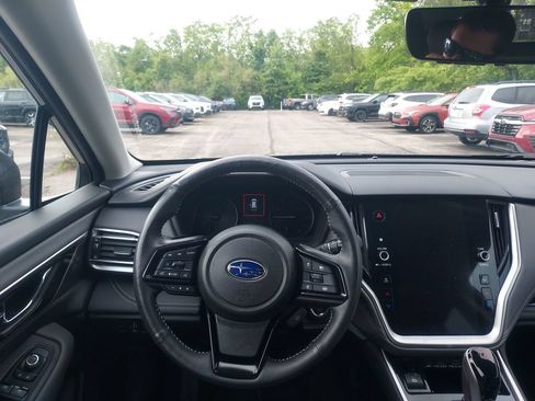 Certified 2025 Subaru Outback Onyx Edition AWD/4WD image 12
