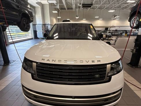 Used 2023 Land Rover Range Rover SE AWD/4WD image 1