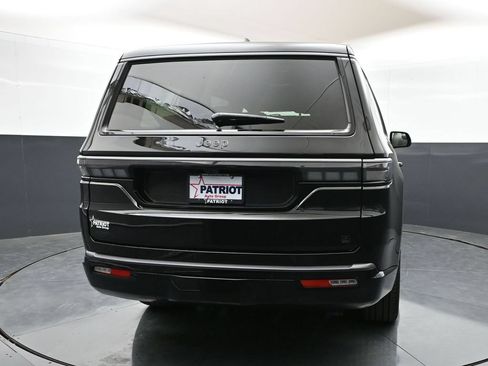 New 2026 Jeep Grand Wagoneer 4WD image 44