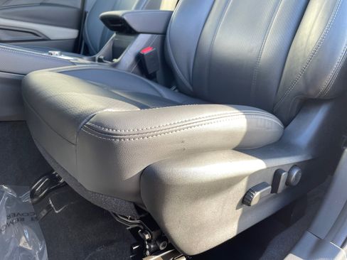 Certified 2024 Subaru Forester Limited image 29