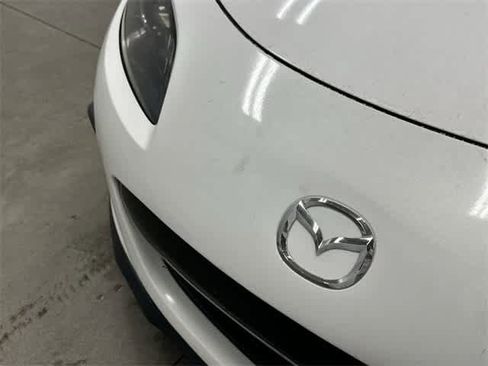 Used 2014 MAZDA MX-5 Miata Club image 27