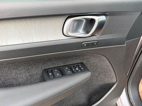 New 2026 Volvo XC40 B5 Core w/ Climate Package image 15