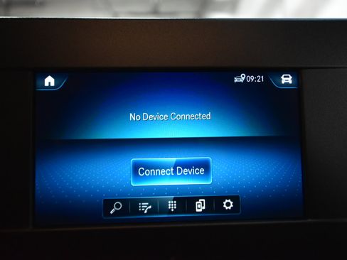 Used 2023 Mercedes-Benz Sprinter 2500 image 25