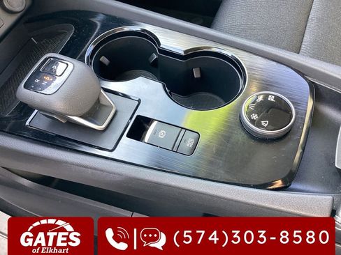 Used 2024 Nissan Rogue SV image 30