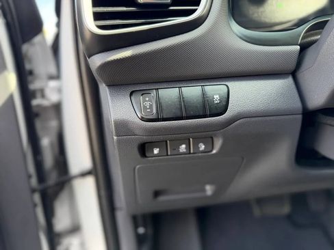 Used 2019 Hyundai Ioniq Electric image 35