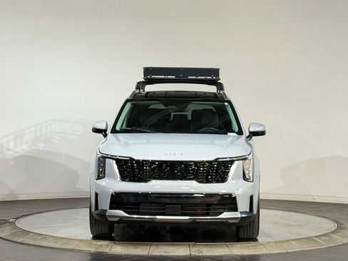 Used 2024 Kia Sorento S w/ Panoramic Sunroof Package image 3