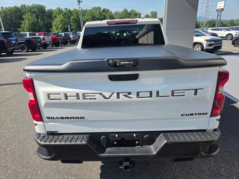 Used 2024 Chevrolet Silverado 1500 Custom Trail Boss w/ Realtree Special Edition AWD/4WD image 9