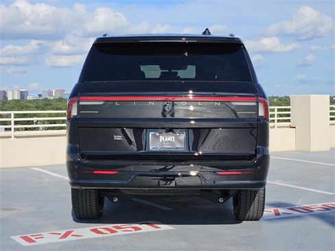 New 2025 Lincoln Navigator L Reserve w/ Jet Appearance Package image 6