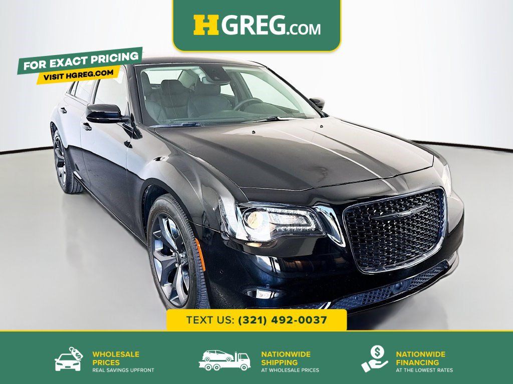 Used 2023 Chrysler 300 Touring w/ Safetytec Plus Group RWD image 1