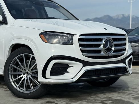 New 2026 Mercedes-Benz GLS 450 4MATIC image 3