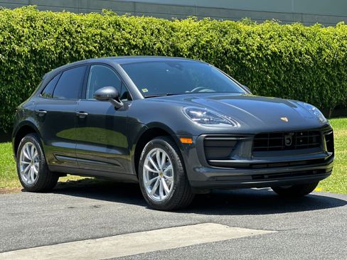 New 2026 Porsche Macan AWD/4WD image 10