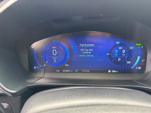 Certified 2020 Ford Escape Titanium AWD/4WD image 18