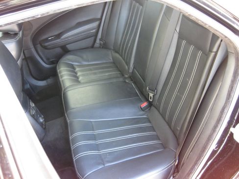 Used 2014 Chrysler 300 S image 26