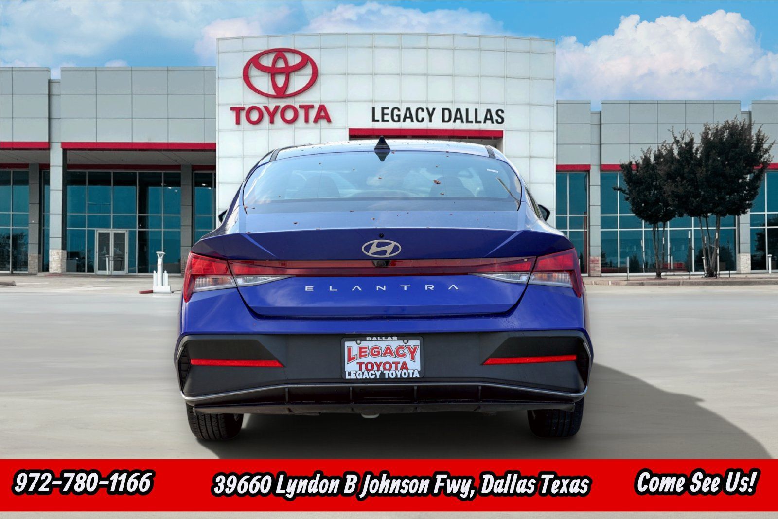 Used 2024 Hyundai Elantra SEL FWD image 9