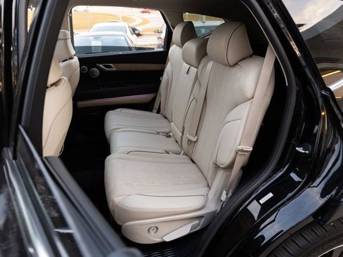 Used 2022 Genesis GV80 3.5T w/ Advanced Package 06 image 27