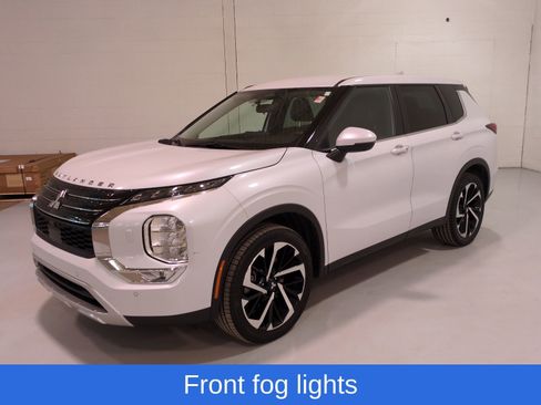 Used 2023 Mitsubishi Outlander SE AWD/4WD image 8