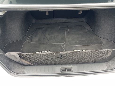Certified 2022 Nissan Sentra SV w/ Trunk Package image 22