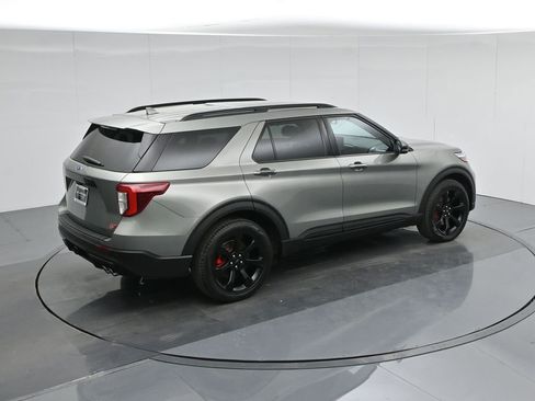 Certified 2020 Ford Explorer ST w/ ST Street Pack image 43