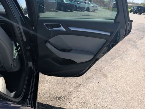 Used 2018 Audi A3 2.0T Premium image 22